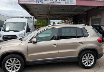 VW Tiguan 86.350 km 13.990 &euro; Tübingen-Bühl 72072