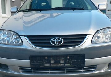 Toyota Avensis 131.000 km 2.300 &euro; Reutlingen oferdingen 72768