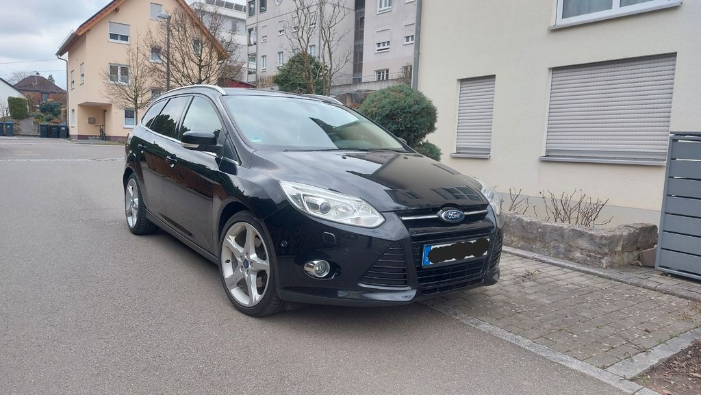 Ford Focus 223.000 km 4.899 &euro; Eningen 72800