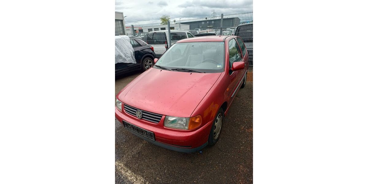 VW Polo 82.800 km 2.500 &euro; Pfullingen 72793