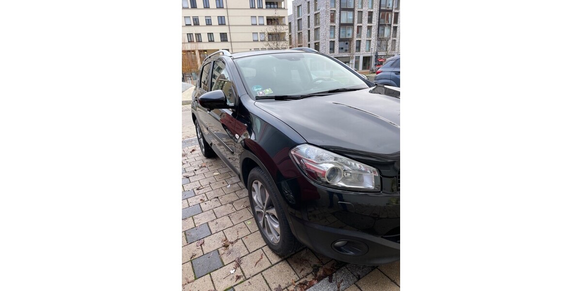 Nissan Qashqai 163.181 km 8.500 &euro; Stuttgart 70173