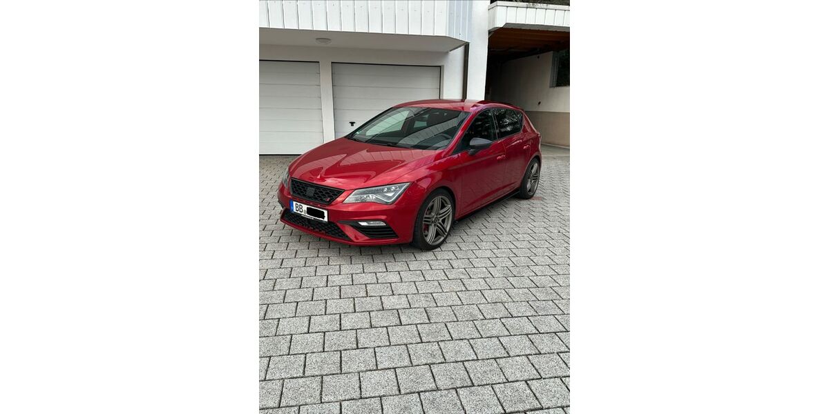 Seat Leon 100.422 km 19.999 &euro; Holzgerlingen 71088