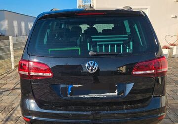 VW Sharan 161.889 km 24.900 &euro; Empfingen 72186