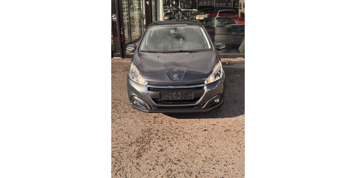 Peugeot 208 86.845 km 7.490 &euro; Empfingen 72186