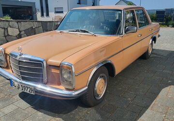 Mercedes-Benz 240 98.532 km 5.500 &euro; Haigerloch 72401