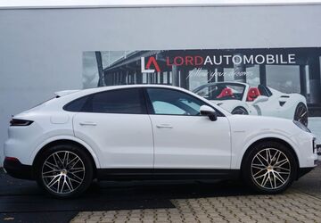 Porsche Cayenne 19.250 km 92.999 &euro; Stuttgart 70499