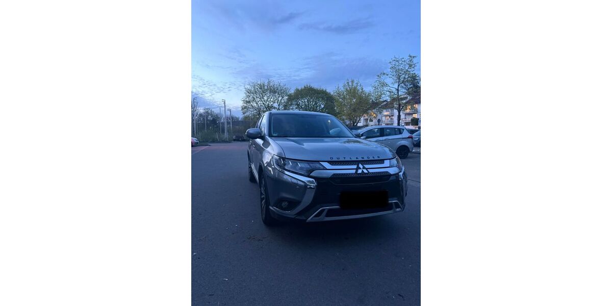 Mitsubishi Outlander 97.000 km 20.500 &euro; Stuttgart 70374