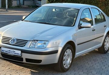 VW Bora 185.300 km 2.499 &euro; Metzingen 72555