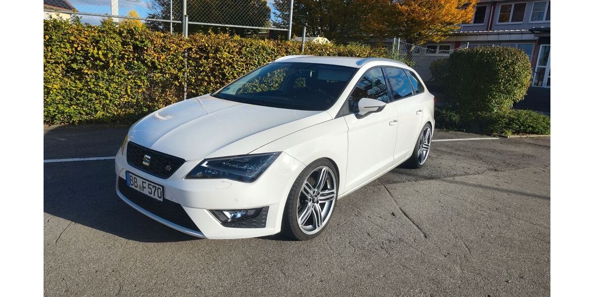 Seat Leon 152.000 km 9.299 &euro; Altdorf 71155