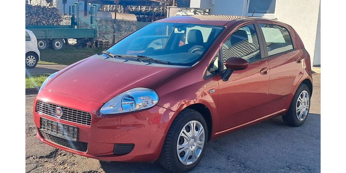 Fiat Grande Punto 131.000 km 1.980 &euro; Lichtenstein-Unterhausen 72805