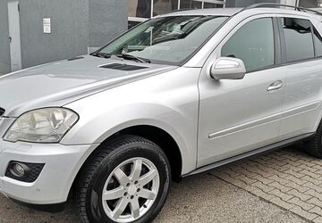 Mercedes-Benz ML 320 286.000 km 8.950 &euro; Ofterdingen 72131