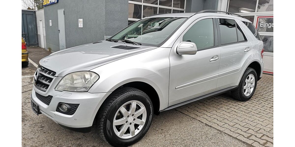 Mercedes-Benz ML 320 286.000 km 8.950 &euro; Ofterdingen 72131