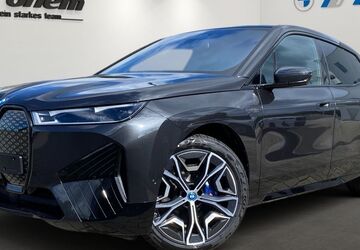 BMW iX 6.900 km 109.925 &euro; Nürtingen 72622
