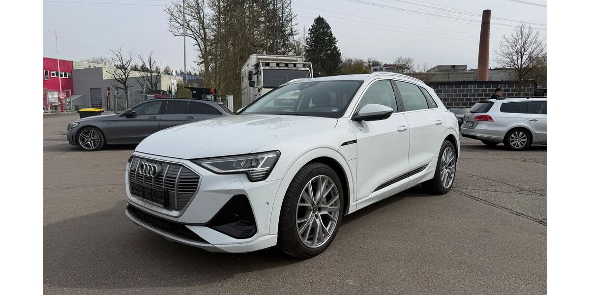 Audi e-tron 118.000 km 29.999 &euro; Reutlingen / Mittelstadt 72766