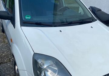 Ford Fiesta 180.000 km 2.200 &euro; Neckartenzlingen 72654