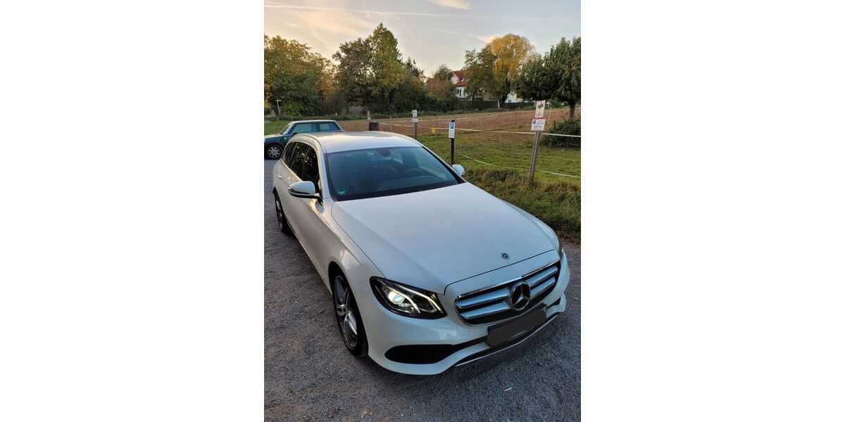 Mercedes-Benz E 220 93.000 km 22.999 &euro; Stuttgart 70619