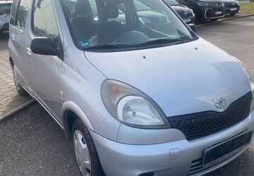 Toyota Yaris 190.000 km 2.300 &euro; Ofterdingen 72131