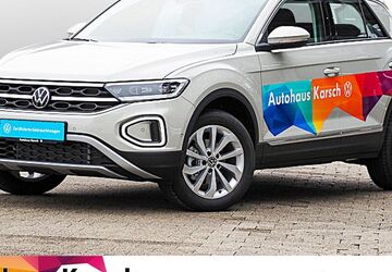 VW T-Roc 7.490 km 28.590 &euro; Bisingen 72406