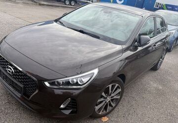 Hyundai i30 78.000 km 13.100 &euro; Sindelfingen 71065