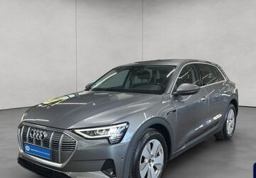 Audi e-tron 46.296 km 28.890 &euro; Stuttgart 70190