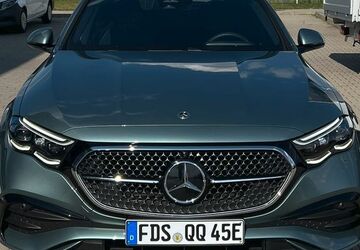 Mercedes-Benz E 300 20.000 km 57.099 &euro; Horb 72160