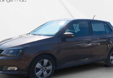 Skoda Fabia 93.700 km 10.490 &euro; Böblingen 71034