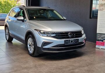 VW Tiguan 97.000 km 24.999 &euro; Gäufelden 71126