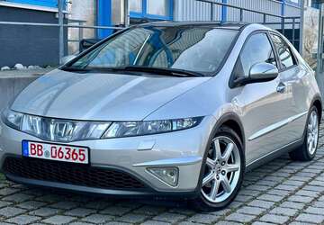 Honda Civic 126.000 km 4.880 &euro; Holzgerlingen 71088