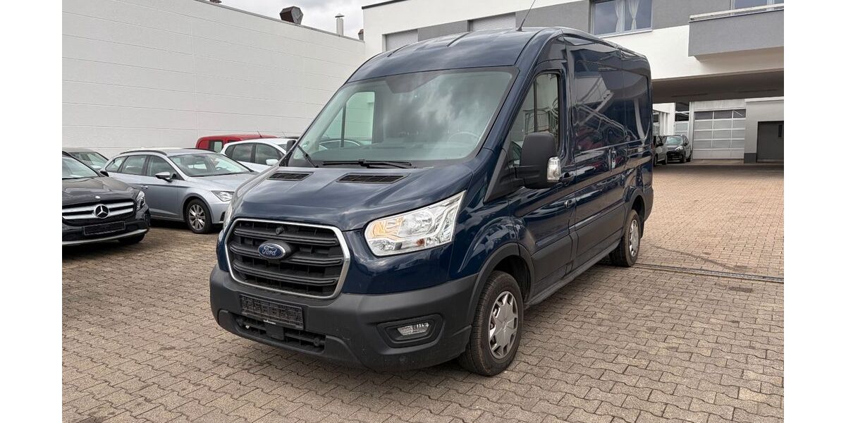 Ford Transit 159.917 km 9.995 &euro; Stuttgart 70597