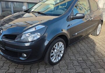 Renault Clio 181.591 km 2.999 &euro; Nufringen 71154