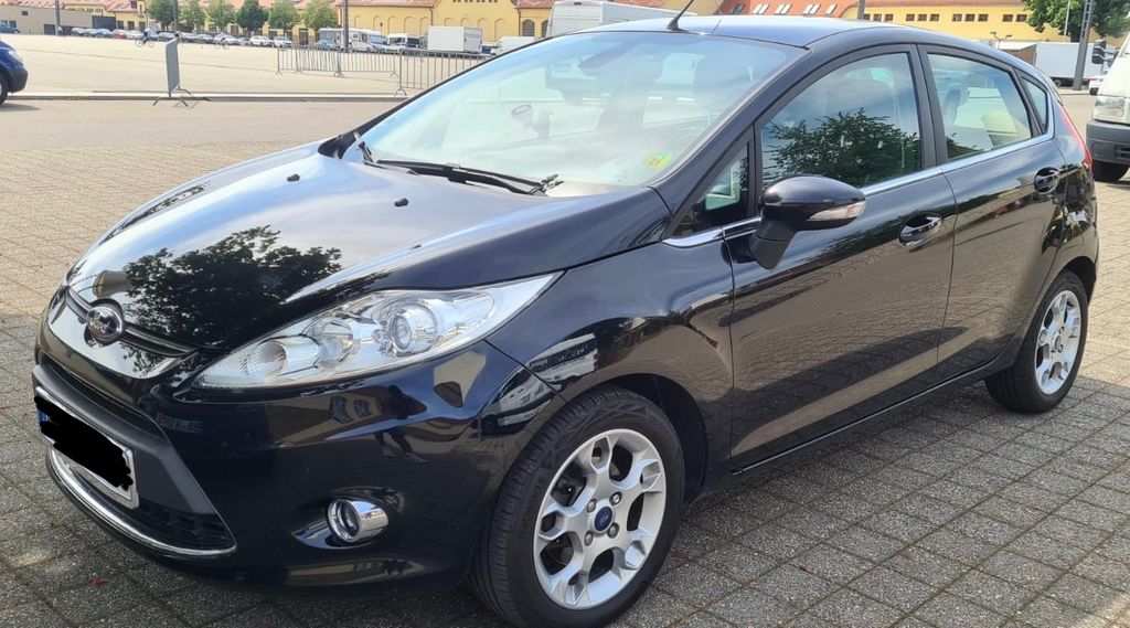 Ford Fiesta 110.000 km 5.000 &euro; Stuttgart 70599