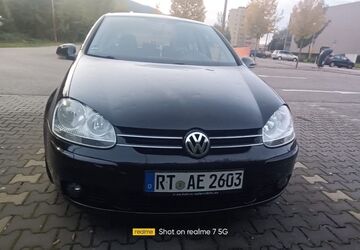 VW Golf 227.000 km 2.490 &euro; Bad Urach 72574