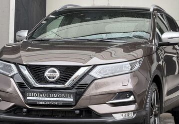 Nissan Qashqai 102.000 km 17.900 &euro; Reutlingen/Mittelstadt 72766