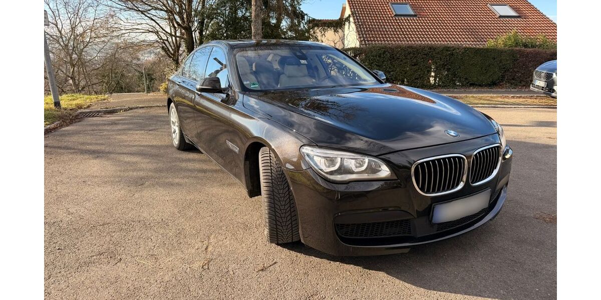 BMW 750 284.000 km 12.500 &euro; Reutlingen 72793