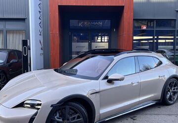 Porsche Taycan 2.100 km 104.500 &euro; Sindelfingen 71065