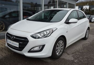 Hyundai i30 77.061 km 7.990 &euro; Herrenberg bei Stuttgart 71083