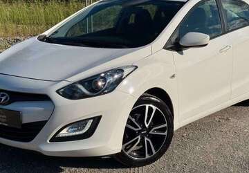 Hyundai i30 98.665 km 7.990 &euro; Tuebingen 72070