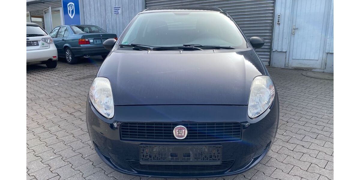 Fiat Grande Punto 128.000 km 2.999 &euro; Rangendingen 72414