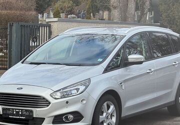 Ford S-Max 92.268 km 14.990 &euro; Stuttgart 70374