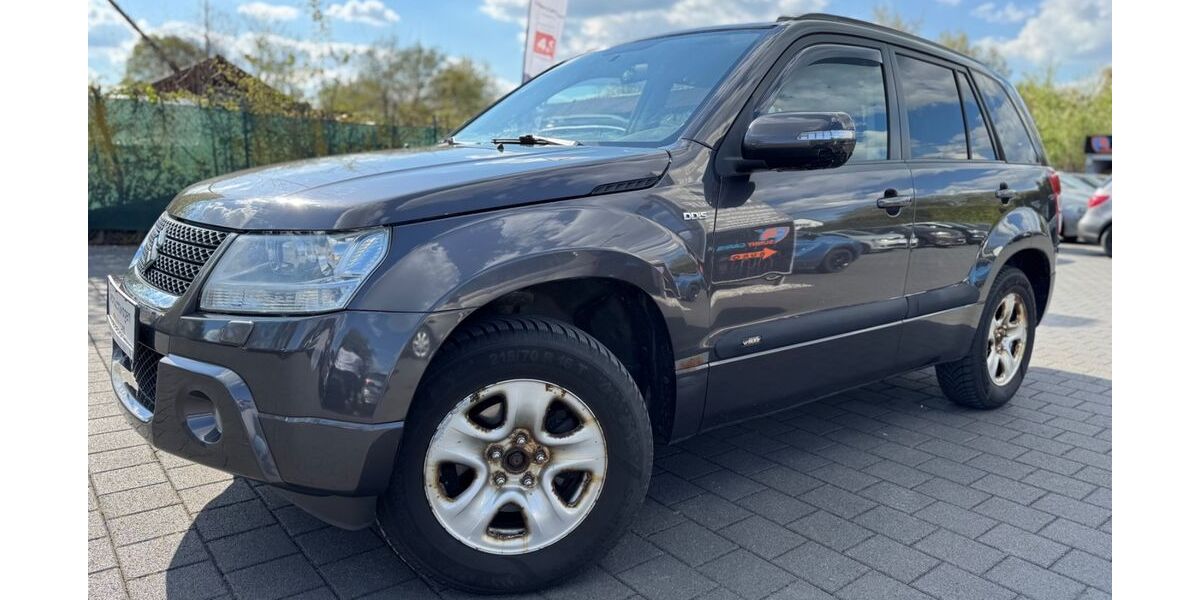 Suzuki Grand Vitara 187.000 km 4.950 &euro; Tübingen 72072