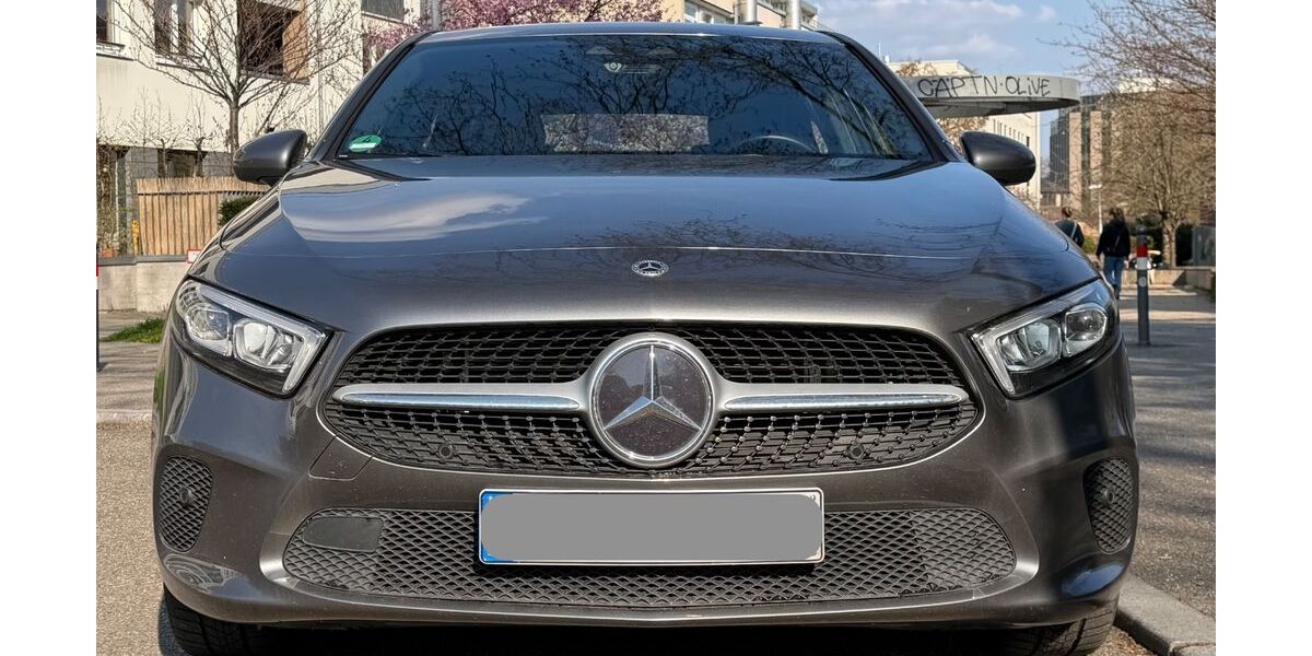 Mercedes-Benz A 250 59.642 km 23.900 &euro; Stuttgart 70176