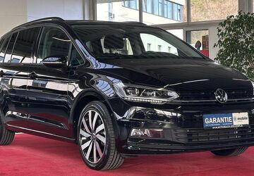 VW Touran 8.965 km 37.999 &euro; Hechingen 72379