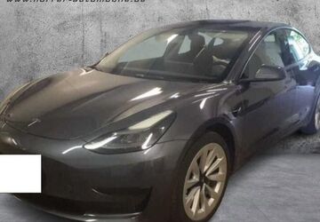 Tesla Model 3 36.740 km 31.890 &euro; Böblingen 71032