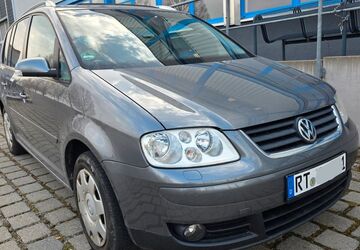 VW Touran 208.000 km 3.660 &euro; Holzgerlingen 71088