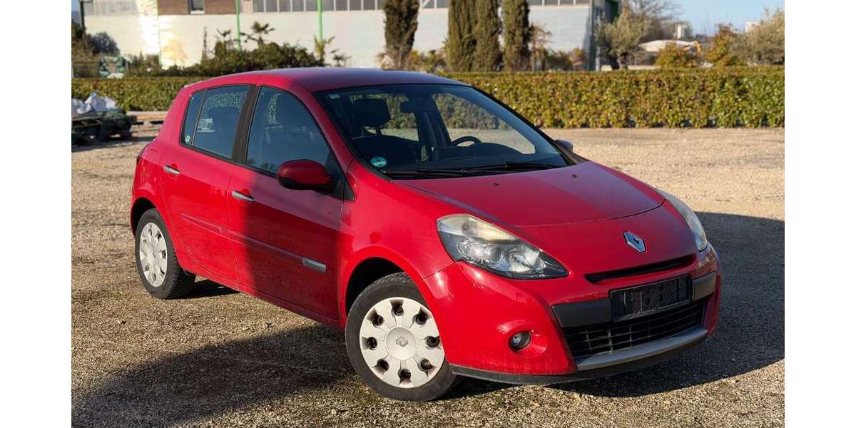Renault Clio 160.000 km 3.999 &euro; Tübingen 72072