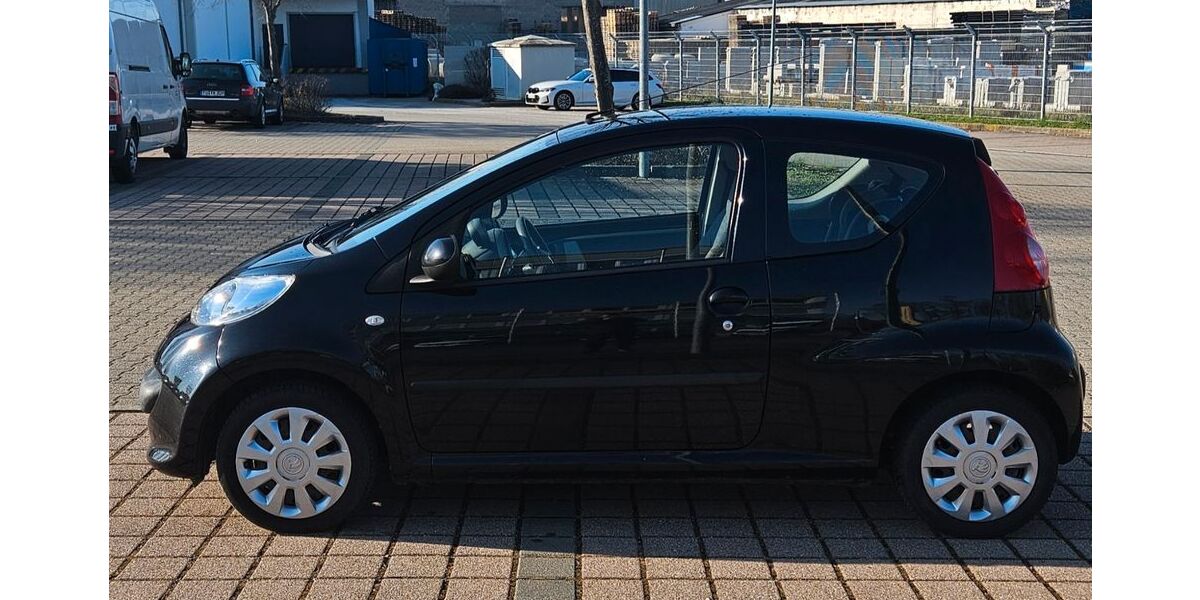 Peugeot 107 212.000 km 1.250 &euro; Ofterdingen 72131