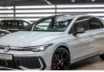 VW Golf 12.018 km 43.930 &euro; Stuttgart-Feuerbach 70469