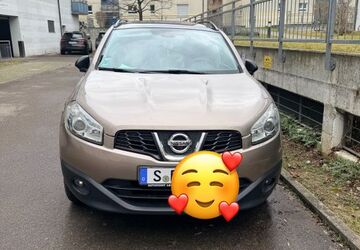 Nissan Qashqai+2 152.464 km 6.300 &euro; Stuttgart 70374