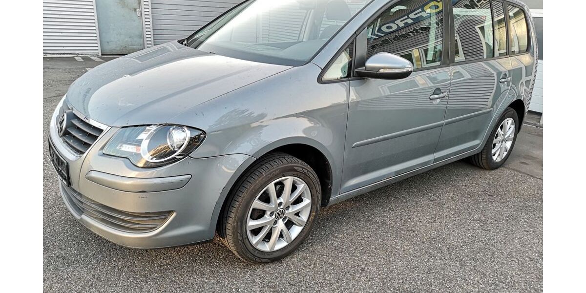 VW Touran 261.000 km 3.750 &euro; Ofterdingen 72131