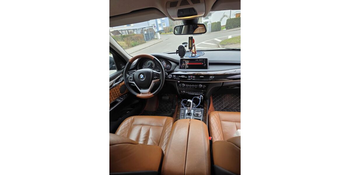 BMW X5 200.200 km 22.600 &euro; Stuttgart 70569